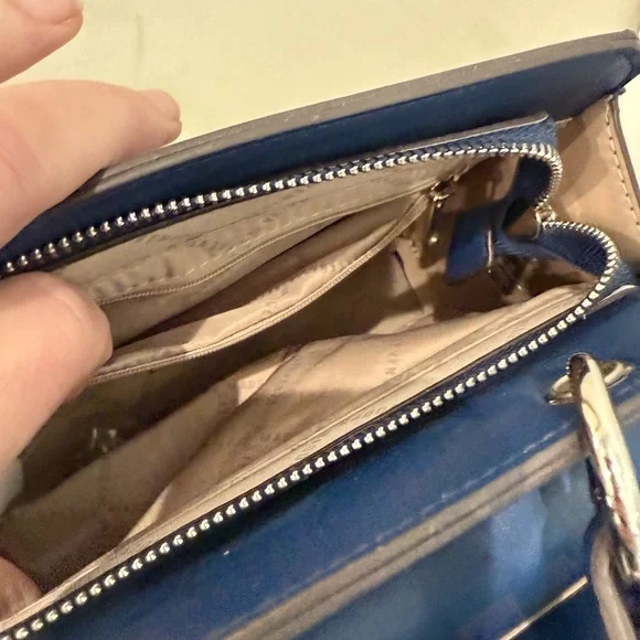 Steve Madden, Bevelyn Convertible Blue Leather Women's Bag Set - Picture 7 of 11